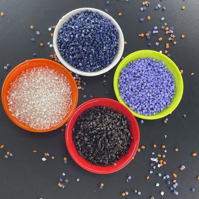 ইনজেকশন মোল্ডেড লংজেশন জুতোর পাতার জন্য কাস্টম রঙের ম্যাচিং টিপিইউ এবং ফোন কেস