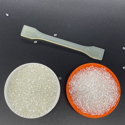 উচ্চ স্বচ্ছতা, দ্রুত ছাঁচনির্মাণ, ভালো স্থিতিস্থাপকতা, চমৎকার দৃঢ়তা, পরিবেশ বান্ধব টিপিইউ প্লাস্টিক ইনজেকশন ছাঁচনির্মাণ বা এক্সট্রুশন কণা, পোষা খেলনা, স্কিপিং রোপ, তারের জন্য উপযুক্ত