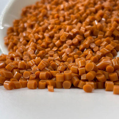 উত্পাদন মূল্য উচ্চ ছিদ্র শক্তি এবং ইনজেকশন ছাঁচনির্মাণ অ্যাপ্লিকেশন জন্য উপযুক্ত শক্তিশালী অনমনীয়তা সঙ্গে রঙ ম্যাচিং TPU উপাদান