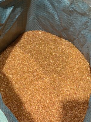 কমলা রঙের সাথে মেলে টিপিইউ, রঙ-স্থিতিশীল, প্রক্রিয়া-বন্ধুত্বপূর্ণ থার্মোপ্লাস্টিক পলিউরেথেন স্পোর্টস গিয়ার, ফোন কেসের জন্য